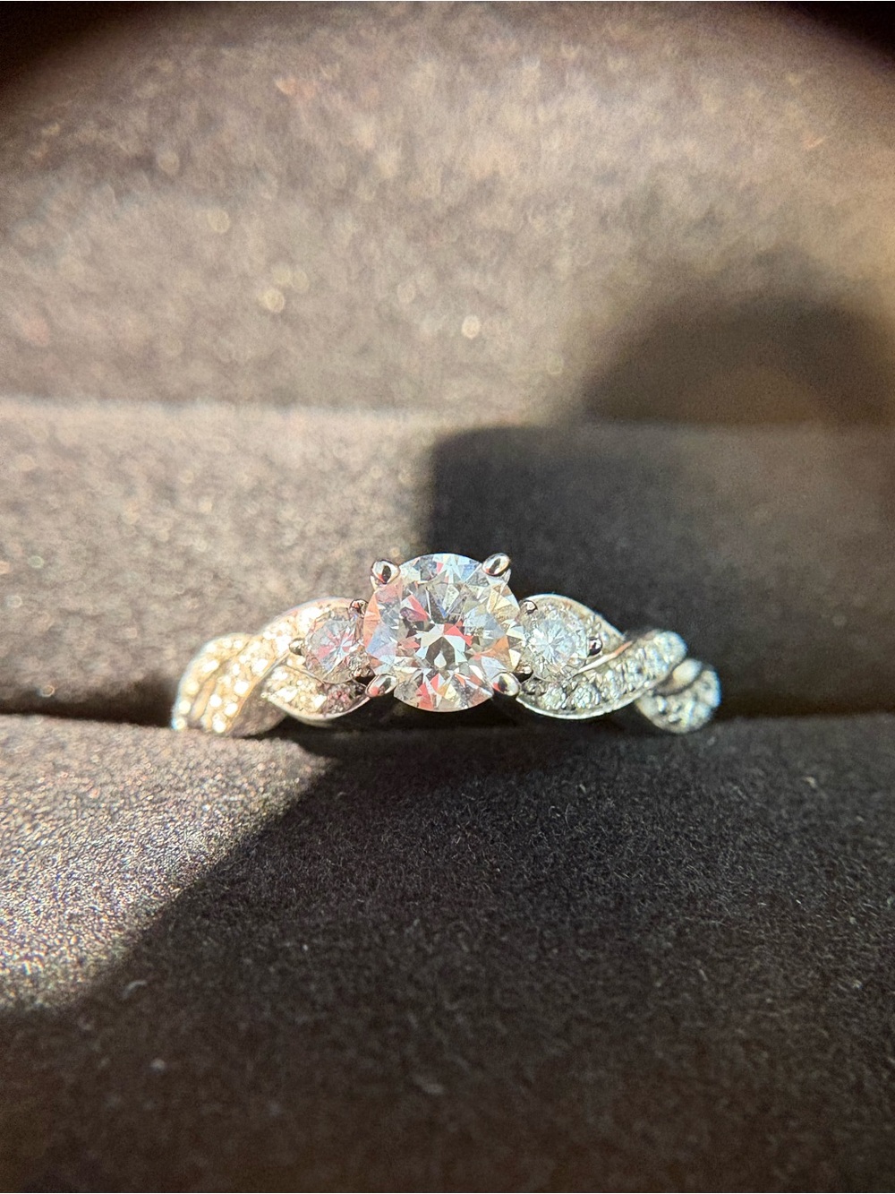 14k wg  Twist Engagement Ring